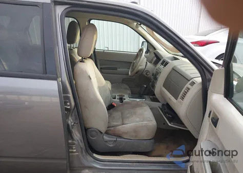 2011 Ford Escape Xlt из США, поврежденный, VIN 1FMCU0D76BKA36495